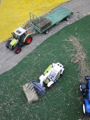 Claas Axos & Pronar ,Claas Targo