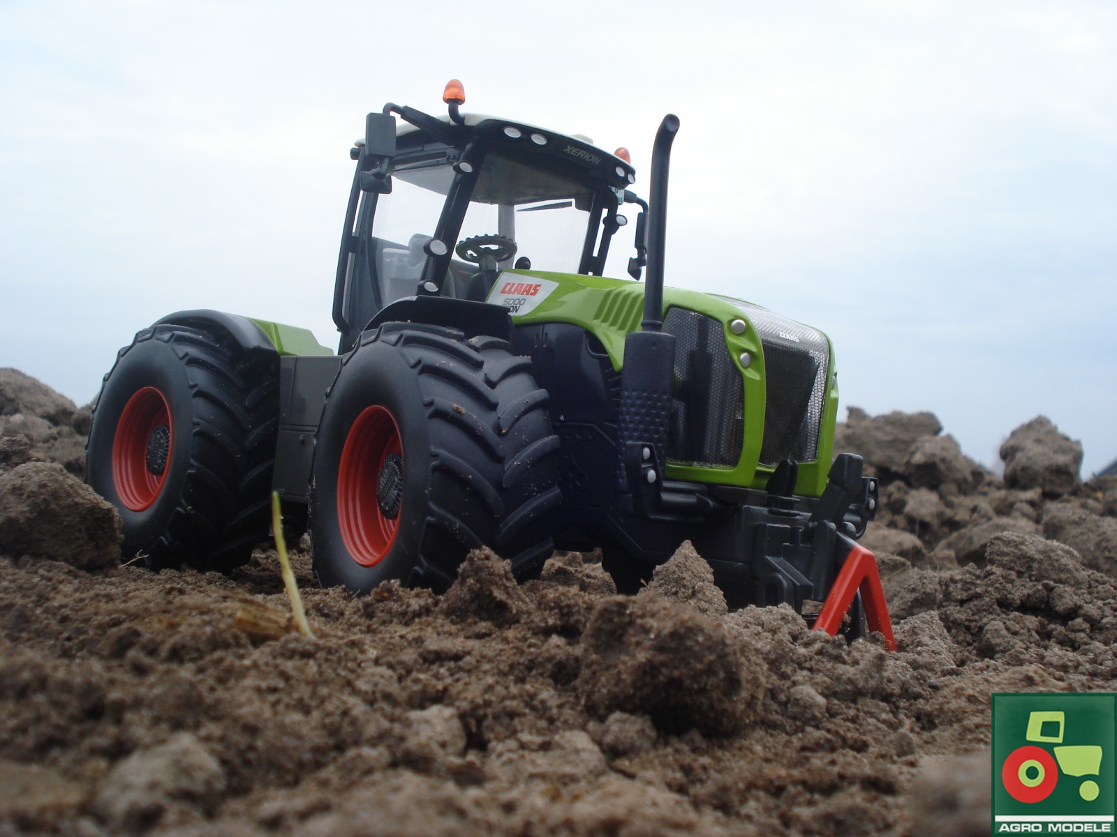Claas Xerion  5000