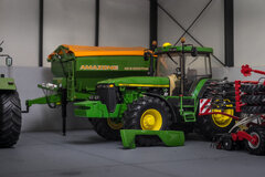 John Deere 8400